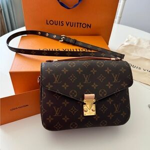 This Won’t Last Long! Beautiful Brand New Louis Vuitton Crossbody Handbag!!